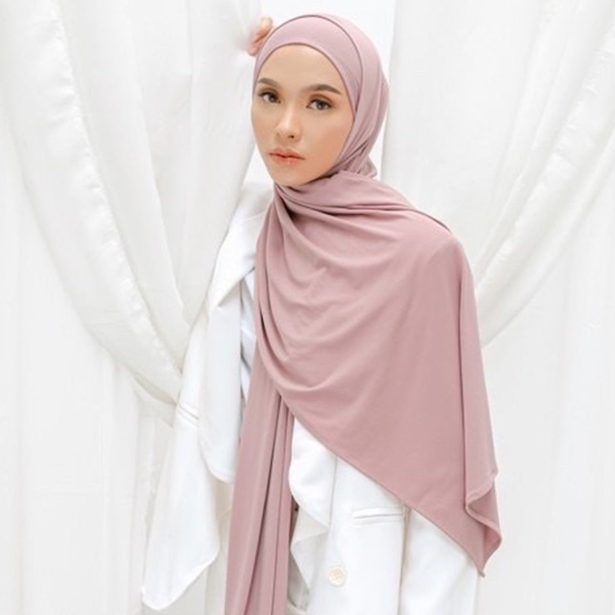 Instant jersey hijab worn, side view