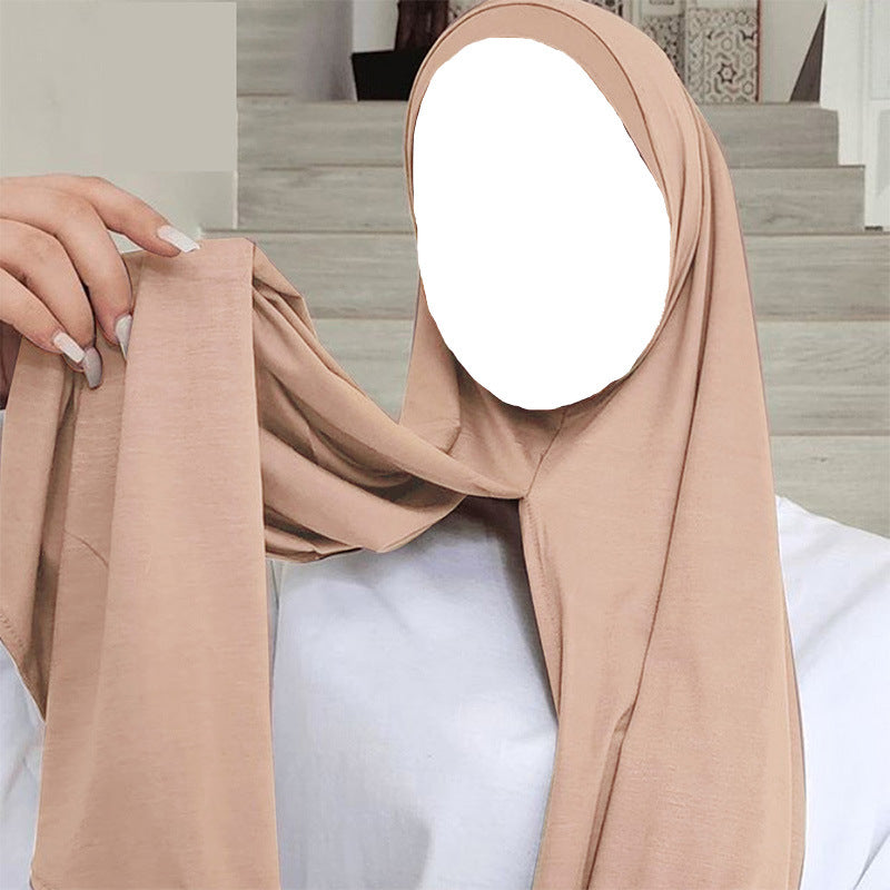 Instant jersey hijab worn in beige